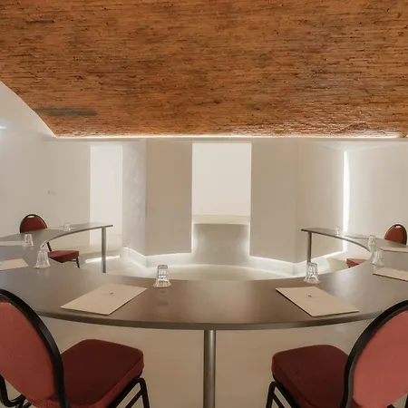 Hotell Croce Di Malta 4*