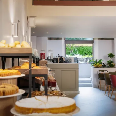 Hotell Croce Di Malta 4*