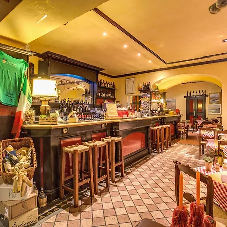 Croce Di Malta Hotell Florens