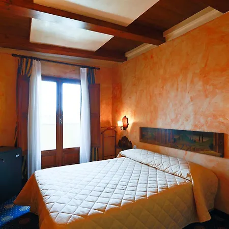 Croce Di Malta Hotell 4*