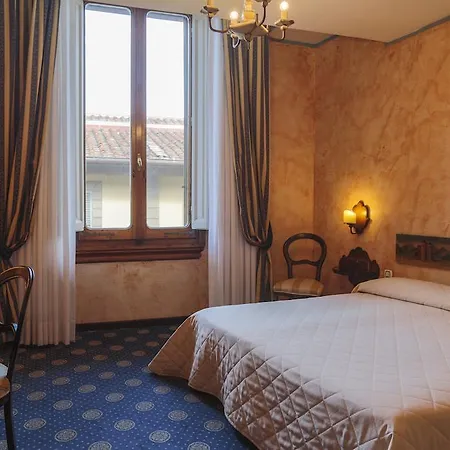 Croce Di Malta Ξενοδοχείο 4*