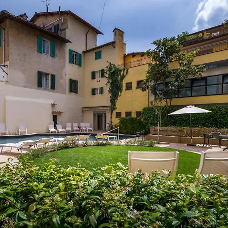 Otel Croce Di Malta 4*