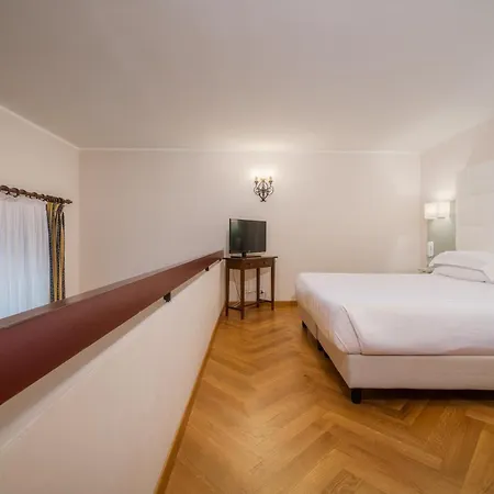 Croce Di Malta Otel